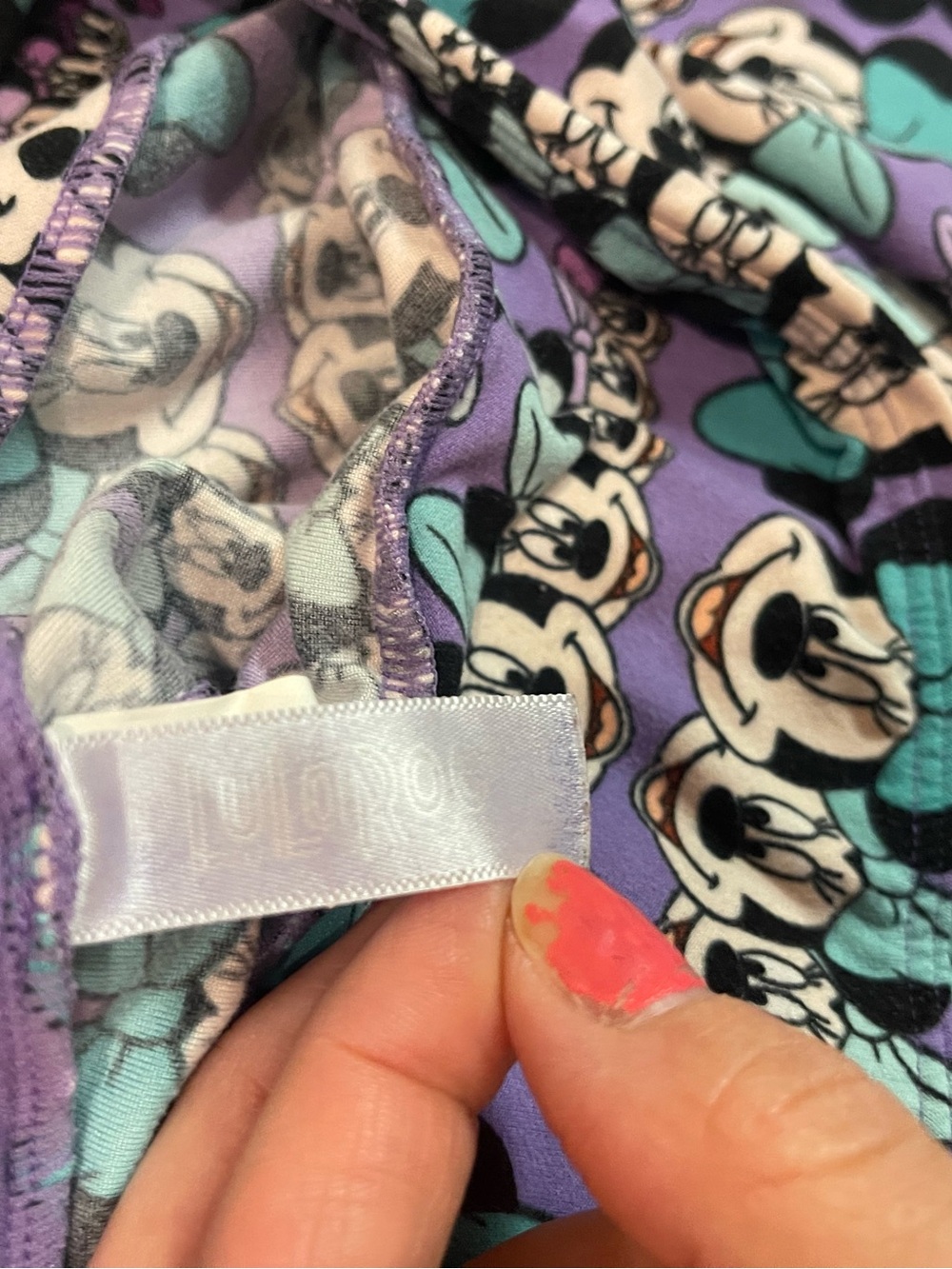 LuLaRoe Women’s Leggings with Minnie Mouse Print - Picture 4 of 4